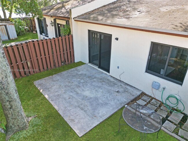 Foto del edificio - 1711 NW 92nd Ave