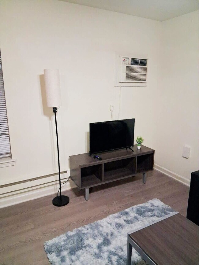 Foto del edificio - 1051 Southern Dr