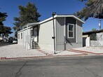 Foto principal - 1190 S Mojave Rd