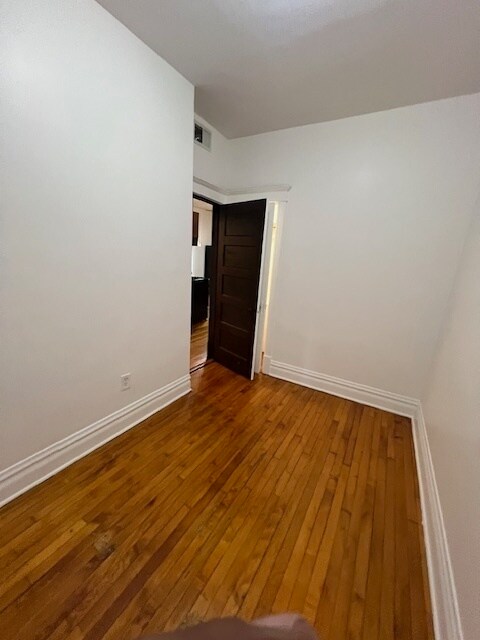 Building Photo - 2021 N Spaulding Ave