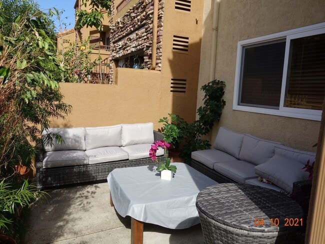 Building Photo - 15363 Maturin Dr