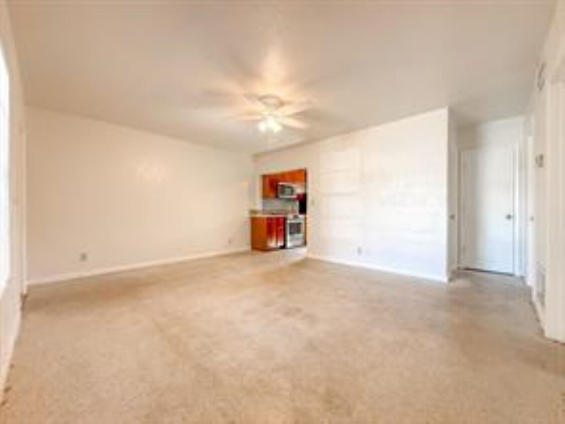 Foto principal - 1210 SW 26th St