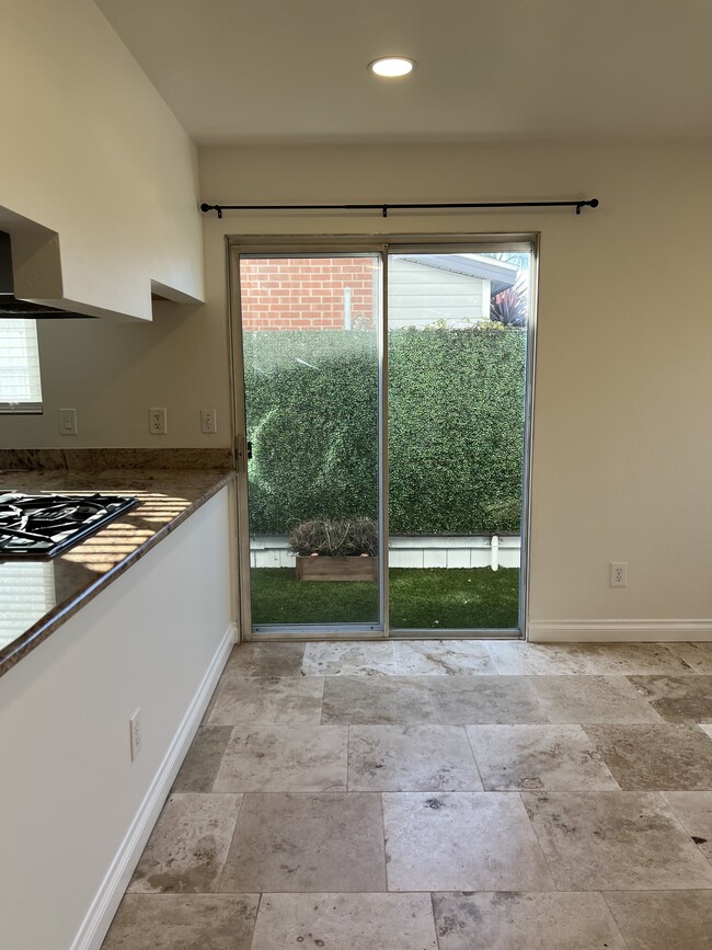 Living room and patio - 277 Elm Ave