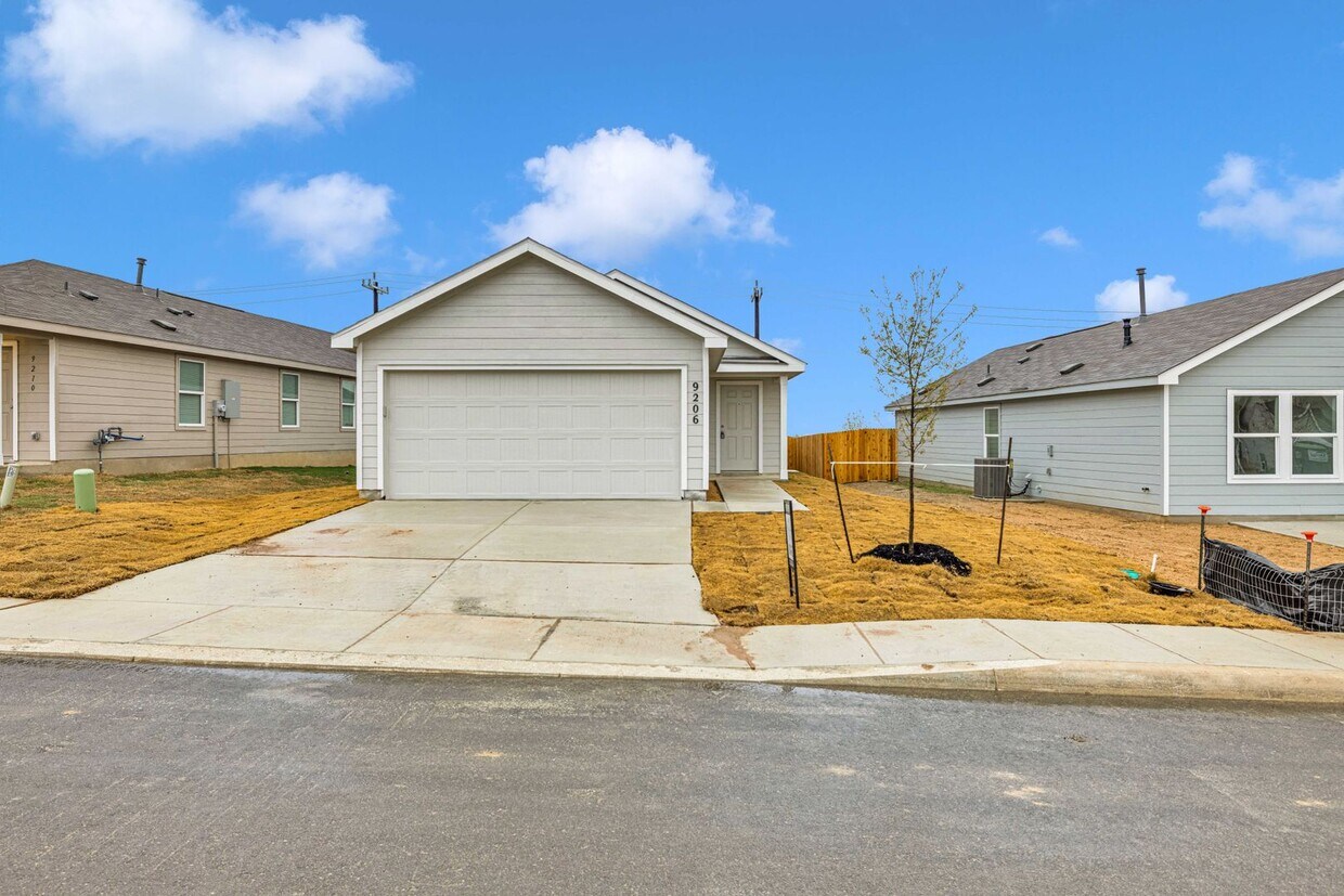 Foto principal - Beautiful Rental Home Located near 410 and...