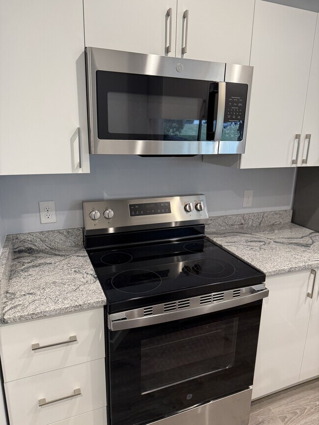 Foto del edificio - 46 Woodland Hills Dr