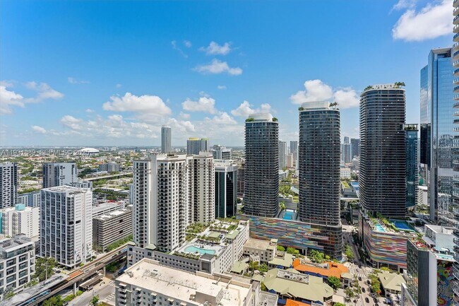 Foto del edificio - 1100 S Miami Ave