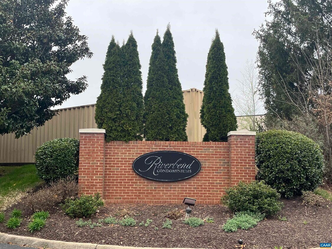 Primary Photo - 300 Riverbend Dr