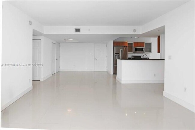 Foto del edificio - 3232 SW 22nd Terrace
