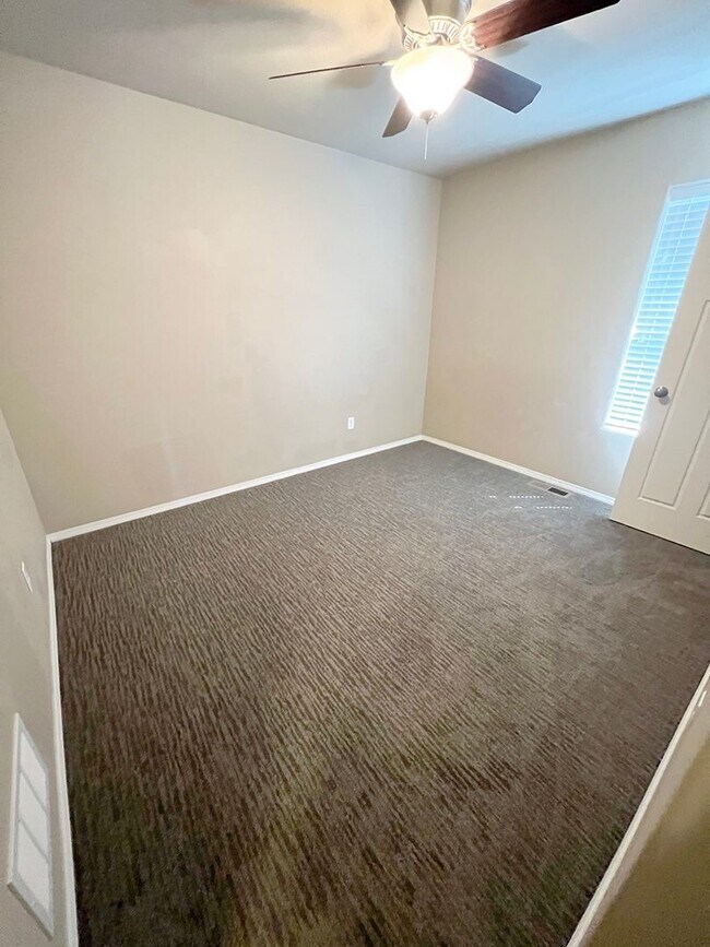Foto del edificio - Norton Ranch Three Bedroom Detached Home
