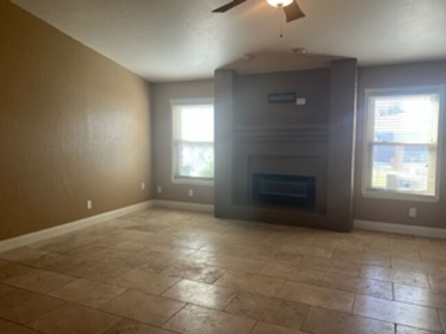 Building Photo - For Lease - 4452 Esmond - Odessa TX