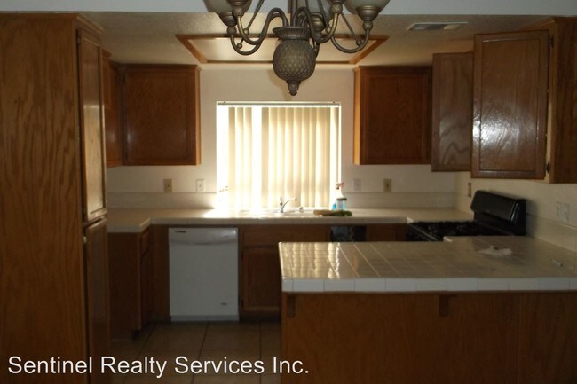 Building Photo - 3 br, 2 bath House - 2261 Medical Center Dr