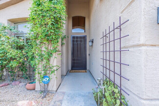 Foto del edificio - 6525 E Paradise Ln