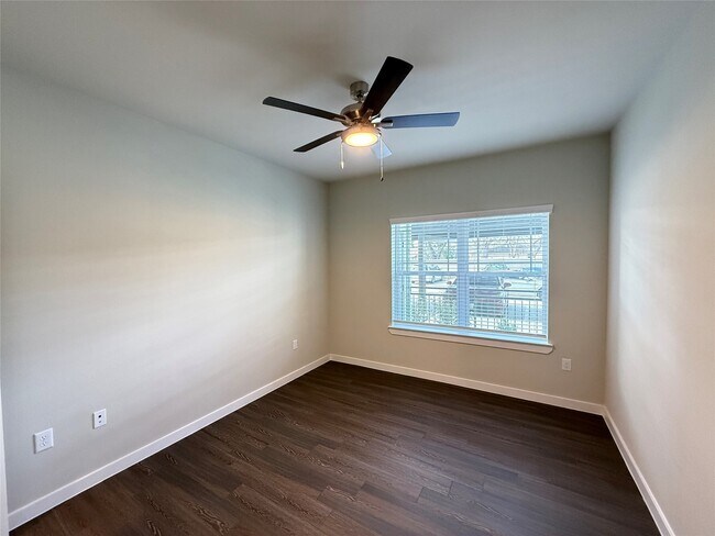 Foto del edificio - 2102 Antoine Dr