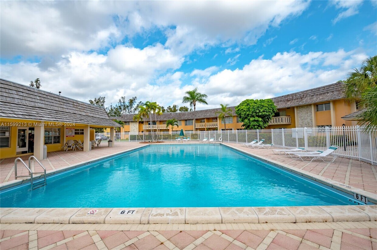 7480 Miami Lakes Dr Unit G105, Hialeah, FL 33014 Condo for Rent in