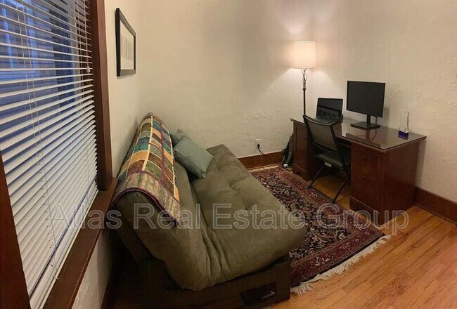 Foto del edificio - 2736 Clay St