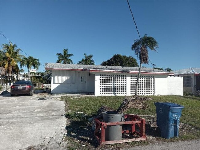 Building Photo - 3717 Palmetto St