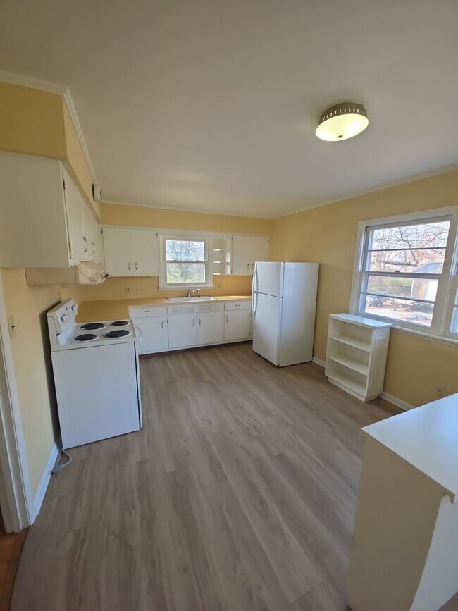 Foto del edificio - 3-Bedroom Home with Garage and Spacious Yard in Cookeville