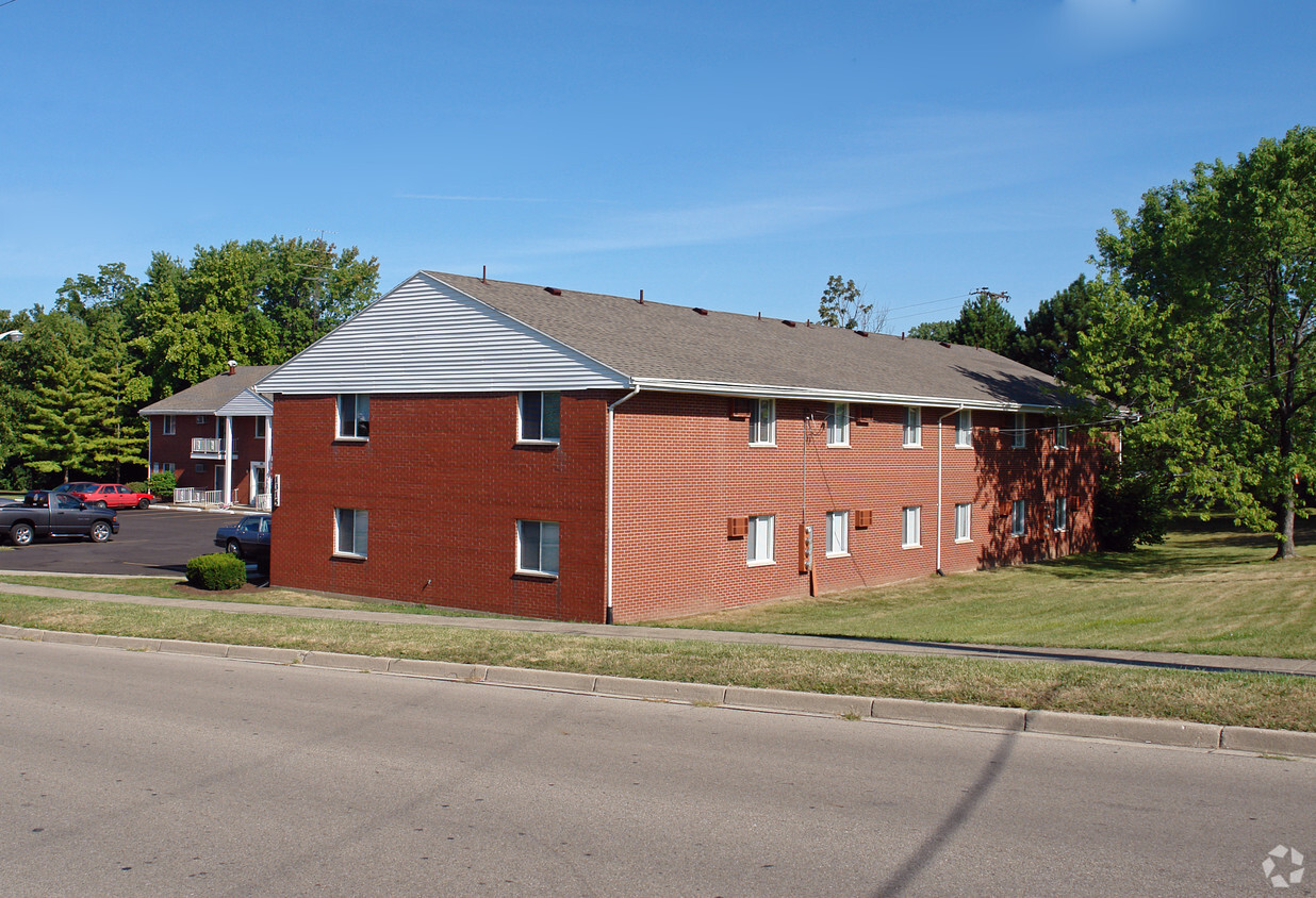 Building Photo - 1315 Devon Ave