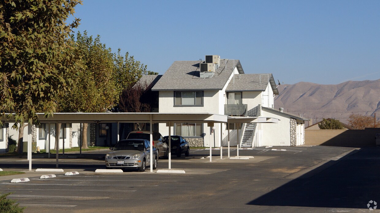 Building Photo - 8695 C Ave