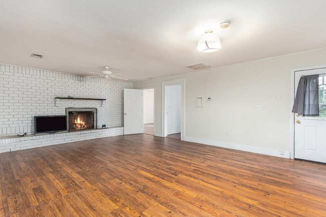 Photo - 15 Shem Dr Apartment