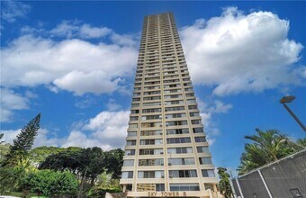 Building Photo - 1060 Kamehameha Hwy