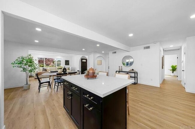 Building Photo - 8184 Flanders Dr