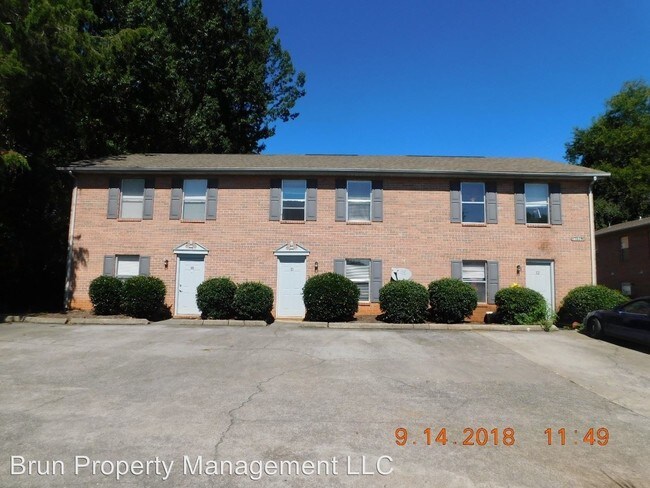 Building Photo - 1035 W Parkway Ave