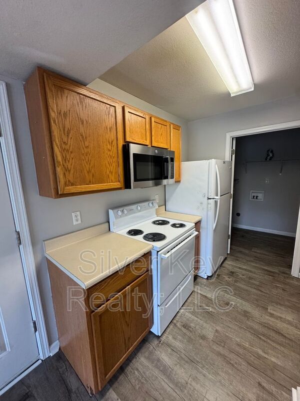 Foto del edificio - 268 Willow Creek Drive