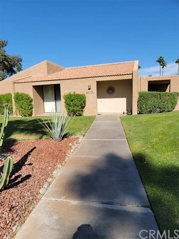 Building Photo - 2557 N Whitewater Club Dr