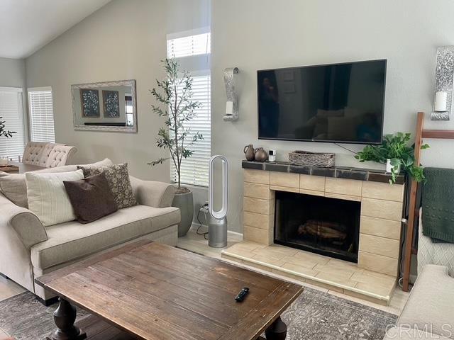 Foto del edificio - 5211 Robinwood Dr