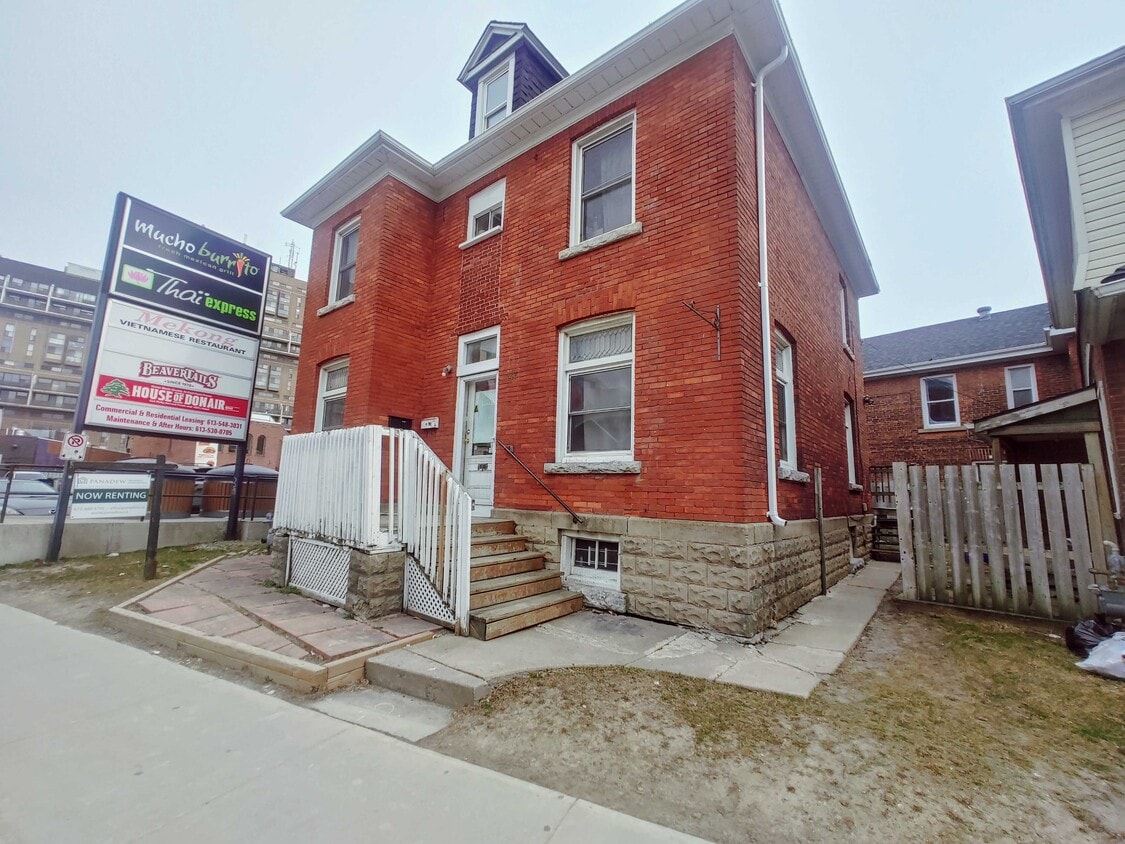 Photo principale - 147 Division St