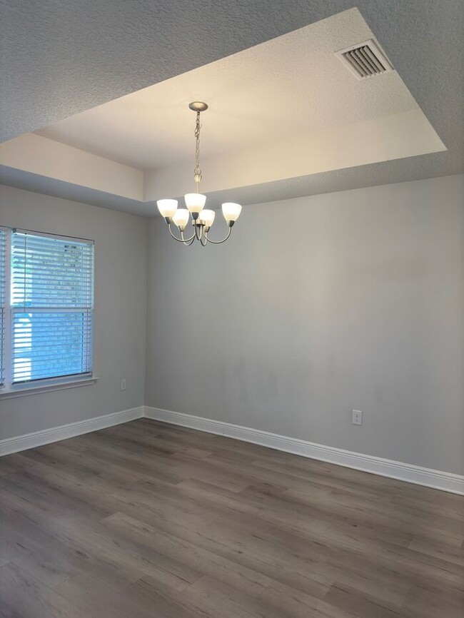 Building Photo - 4 bed/2 bath New Construction Home in Embe...