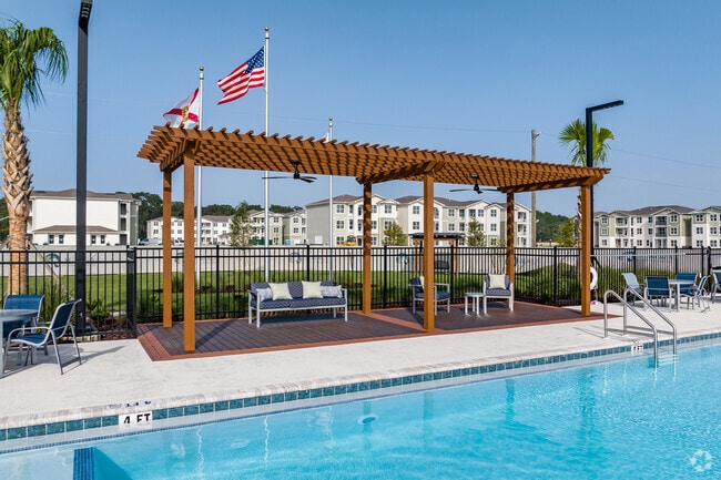 Piscina estilo centro turístico - Aurora St. Leon Apartments