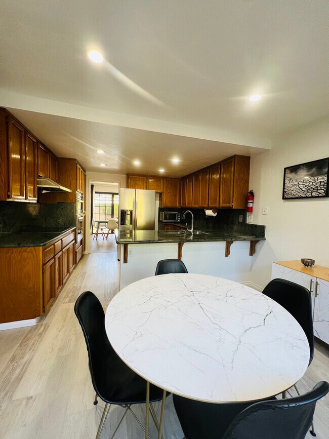 Building Photo - 2018 Julius Ct