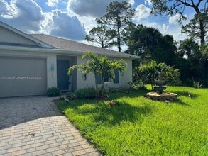 Building Photo - 3033 N Lakewood Rd