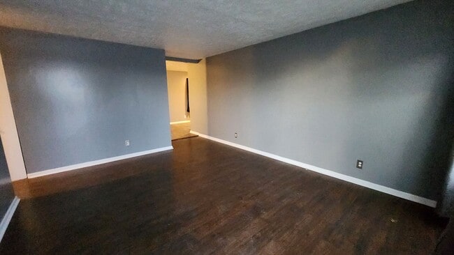 Building Photo - Perfect Home
