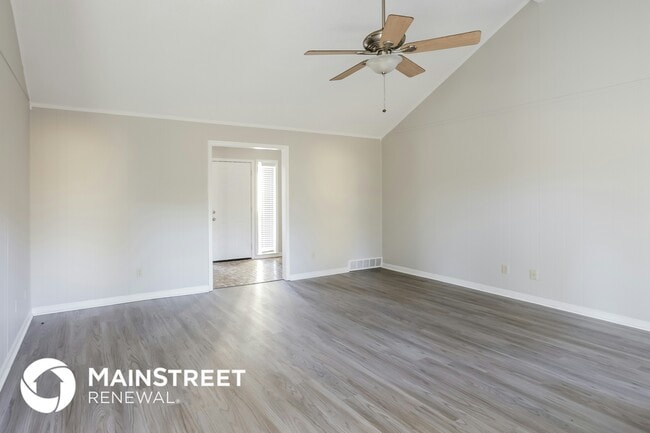 Building Photo - 4454 Westbury Dr