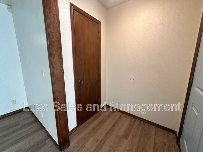 Foto del edificio - 8308 NW 7th St