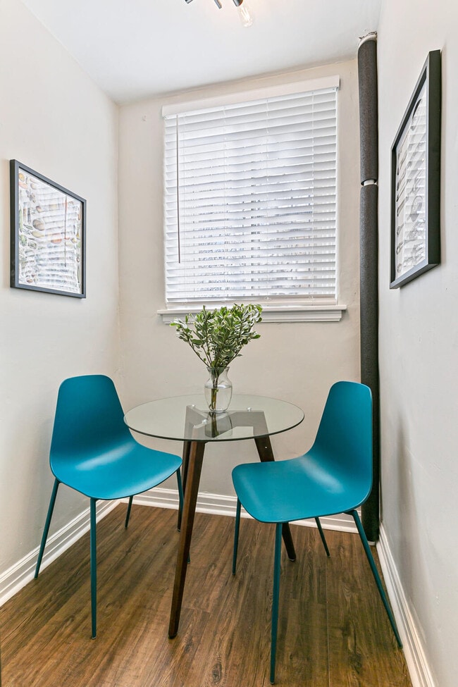 Building Photo - 1666 Detroit St