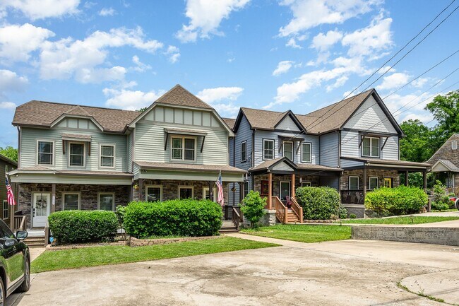 Foto del edificio - East Nashville Home For Rent