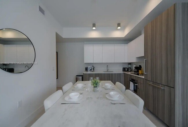 Foto del edificio - 239 SW 9th St
