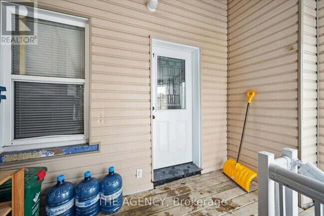 Building Photo - 26 Bergey St