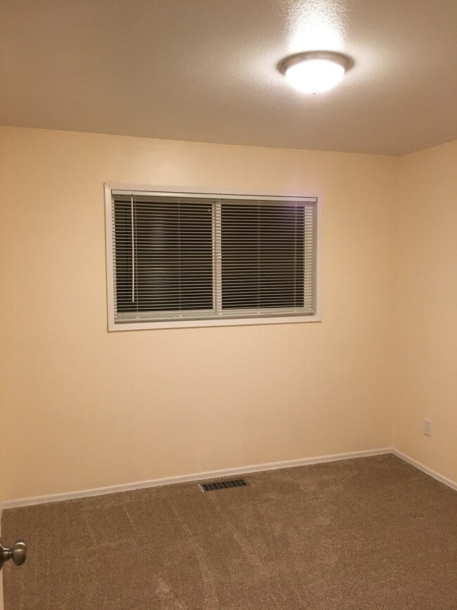 Building Photo - 14018 89th Ave NE