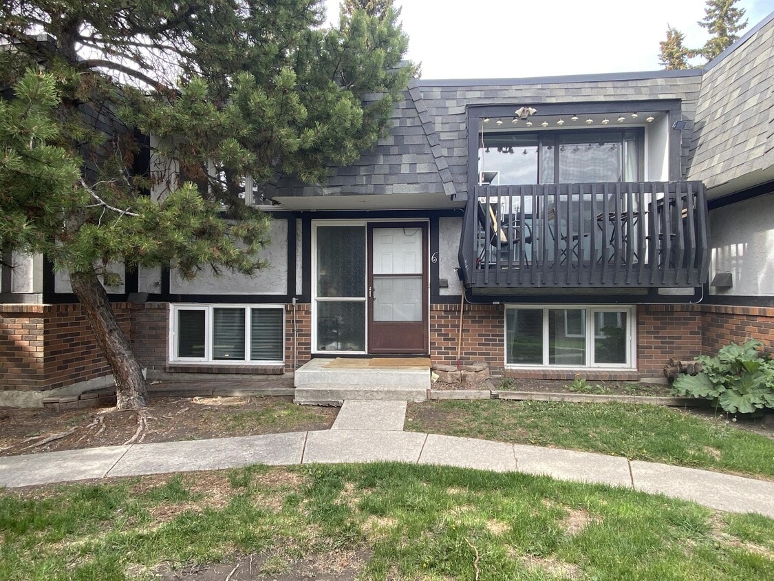 Photo principale - 1739-24A 24a St SW