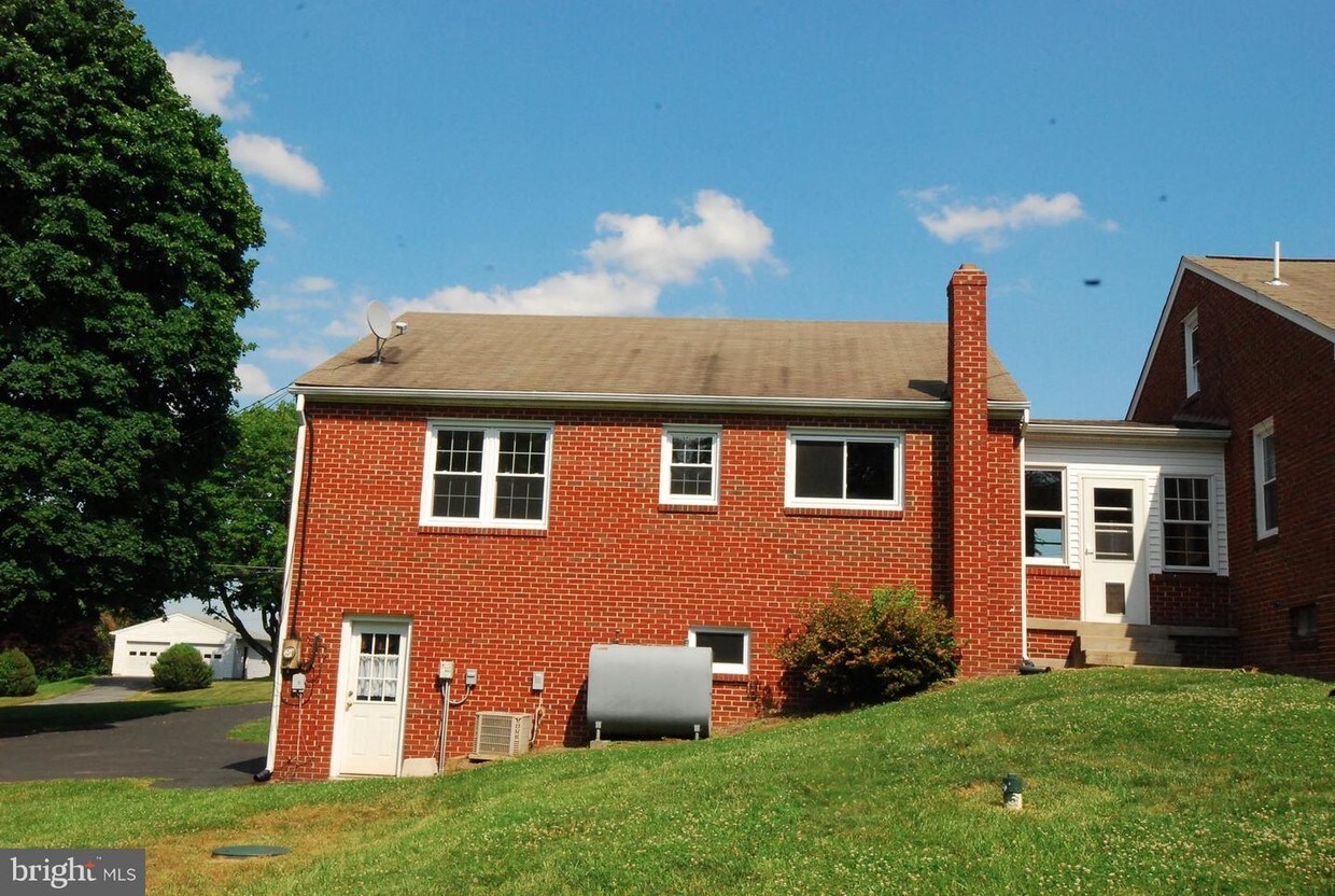 Primary Photo - 26309 Howard Chapel Dr