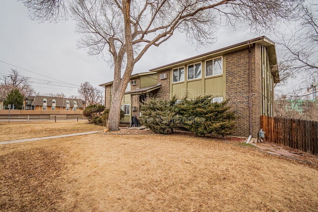 Building Photo - 1280 Zephyr St