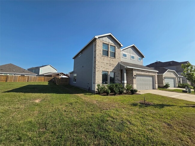 Building Photo - 7914 Cypress Myrtle Dr