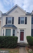 Building Photo - 46858 Lawnes Creek Terrace