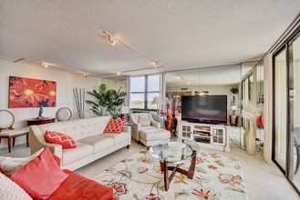 Building Photo - 4600 S Ocean Blvd