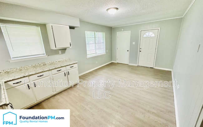 Foto del edificio - 5099 Blacksmith Dr